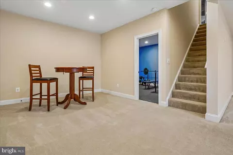 Entry Way - 22487 Pine Top Ct, Ashburn, VA 20148 photo 6 of 6