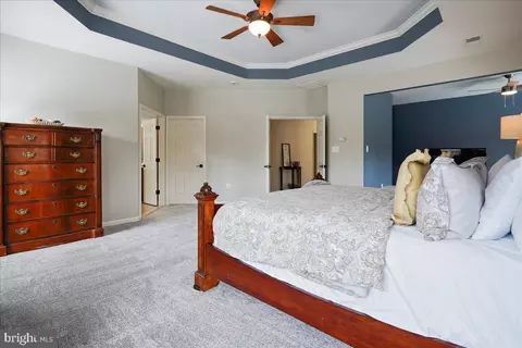 Bedroom - 22487 Pine Top Ct, Ashburn, VA 20148 photo 13 of 17