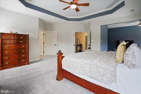 Bedroom - 22487 Pine Top Ct, Ashburn, VA 20148 photo 9 of 17