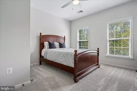Bedroom - 22487 Pine Top Ct, Ashburn, VA 20148 photo 1 of 17