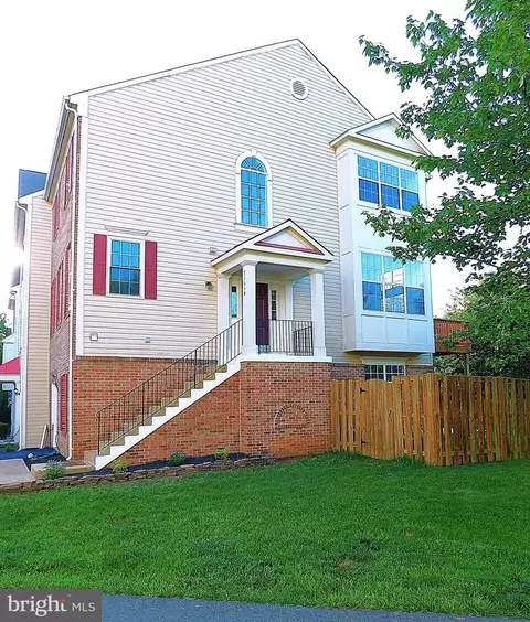 21610 Monmouth Ter, Ashburn, VA 20147