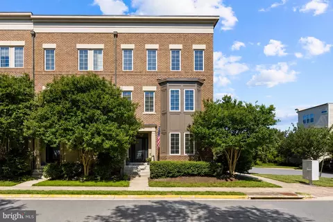 22807 Breezy Hollow Dr, Brambleton, VA 20148