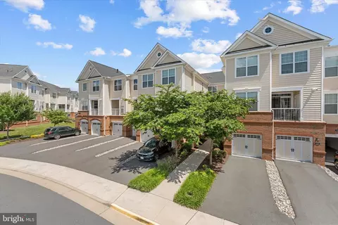 43021 Greggsville Chapel Ter #108, Ashburn, VA 20148