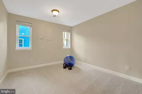 Bedroom - 254 E Juniper Ave E, Sterling, VA 20164 photo 1 of 7