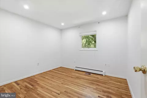 Bedroom - 403 E Laurel Ave, Sterling, VA 20164 photo 1 of 5