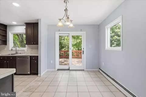 Other - 403 E Laurel Ave, Sterling, VA 20164 photo 2 of 14