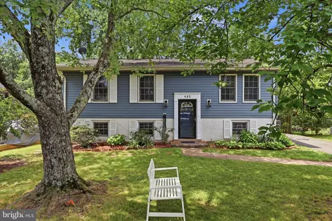 403 E Laurel Ave, Sterling, VA 20164