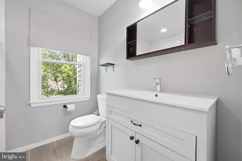 1072 Tottenham Ct, Sterling, VA 20164 photo 15