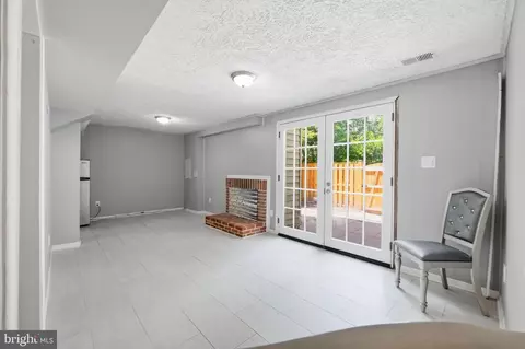 1072 Tottenham Ct, Sterling, VA 20164 photo 31