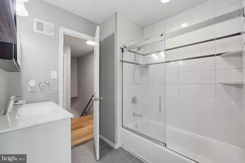 1072 Tottenham Ct, Sterling, VA 20164 photo 16