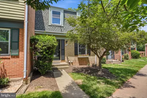 1072 Tottenham Ct, Sterling, VA 20164 photo 36