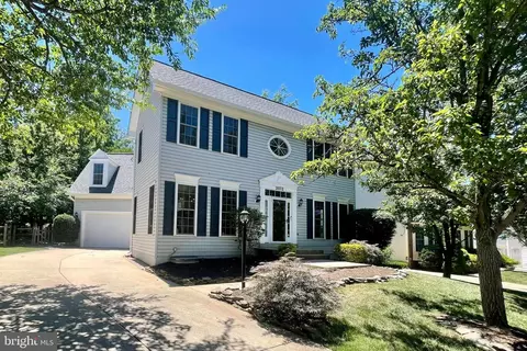 20712 Parkside Cir, Sterling, VA 20165