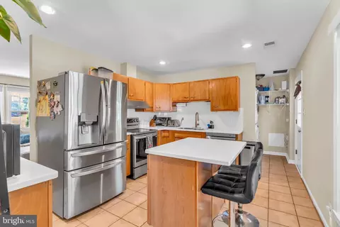 Kitchen - 101 W Beech Rd, Sterling, VA 20164 photo 2 of 5