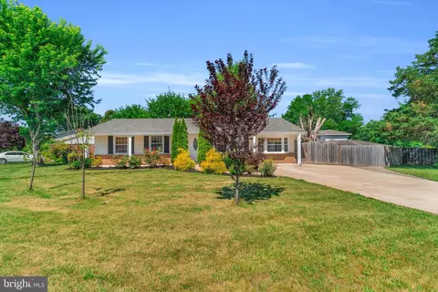 Other - 101 W Beech Rd, Sterling, VA 20164 photo 4 of 9
