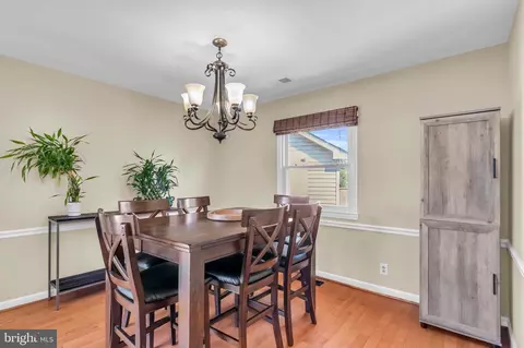 Dining - 101 W Beech Rd, Sterling, VA 20164 photo 1 of 3