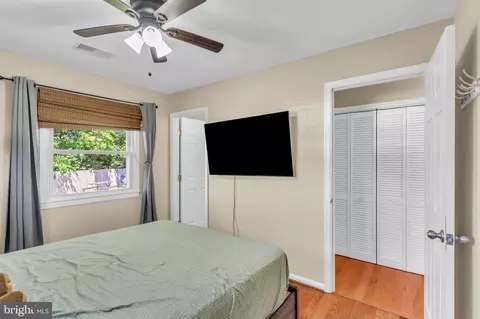 Bedroom - 101 W Beech Rd, Sterling, VA 20164 photo 7 of 7