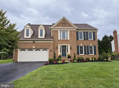 43204 Wayside Cir, Ashburn, VA 20147