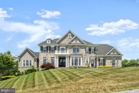 15988 Waterford Crest Pl, Paeonian Springs, VA 20129