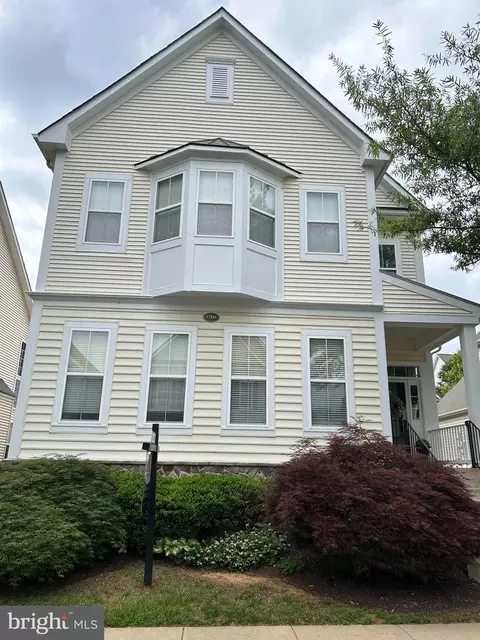 17551 Lethridge Cir, Round Hill, VA 20141