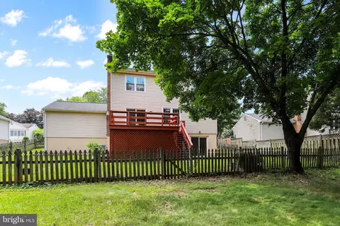 Exterior - 124 Environs Rd, Sterling, VA 20165 photo 10 of 10