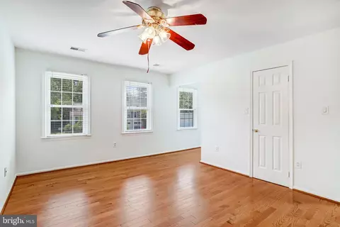 Bedroom - 124 Environs Rd, Sterling, VA 20165 photo 5 of 7