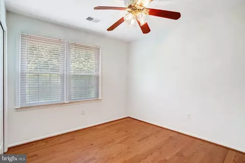 Bedroom - 124 Environs Rd, Sterling, VA 20165 photo 7 of 7
