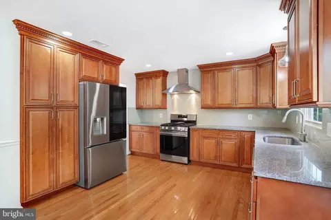 Kitchen - 124 Environs Rd, Sterling, VA 20165 photo 1 of 4