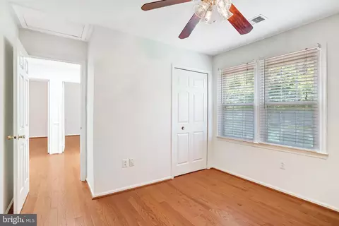 Bedroom - 124 Environs Rd, Sterling, VA 20165 photo 6 of 7