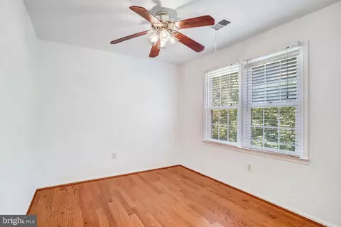 Bedroom - 124 Environs Rd, Sterling, VA 20165 photo 1 of 7