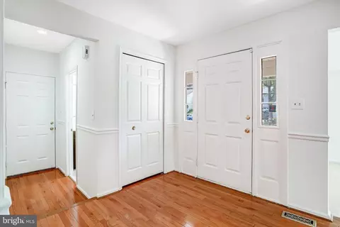 Entry Way - 124 Environs Rd, Sterling, VA 20165 photo 1 of 8