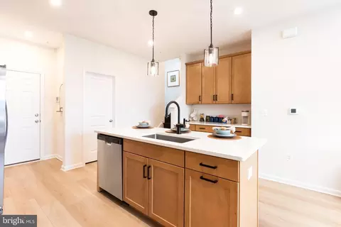 Kitchen - 20878 Murry Falls Ter, Ashburn, VA 20147 photo 1 of 3