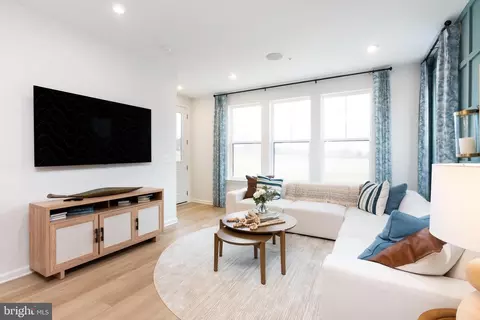 Entry Way - 20878 Murry Falls Ter, Ashburn, VA 20147 photo 1 of 6