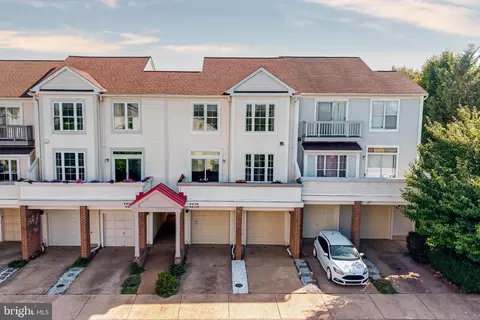 44136 Shady Glen Ter, Ashburn, VA 20147