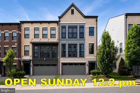 42297 Crawford Ter, Brambleton, VA 20148