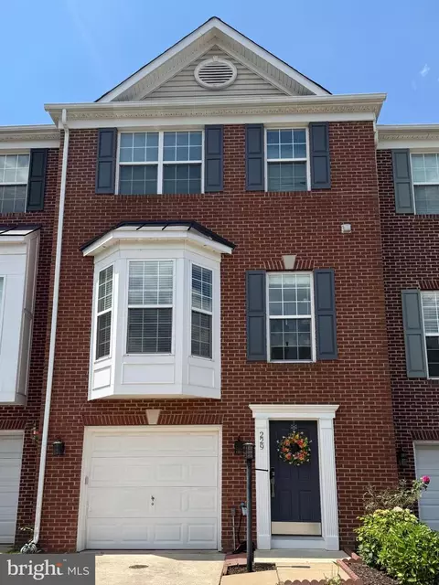 229 Hawks View Sq SE, Leesburg, VA 20175