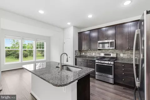 25288 Arrowroot Ter, Chantilly, VA 20152 photo 14