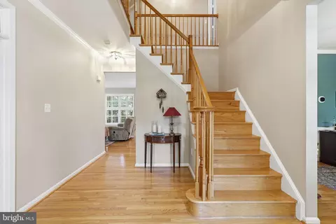 Entry Way - 21495 Tithables Cir, Broadlands, VA 20148 photo 2 of 4