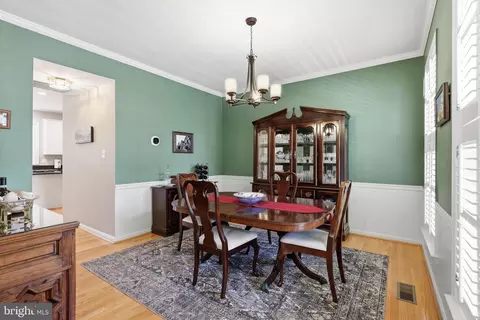 Dining - 21495 Tithables Cir, Broadlands, VA 20148 photo 1 of 3