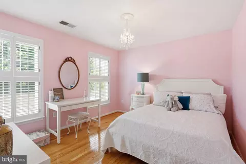 Bedroom - 21495 Tithables Cir, Broadlands, VA 20148 photo 1 of 14