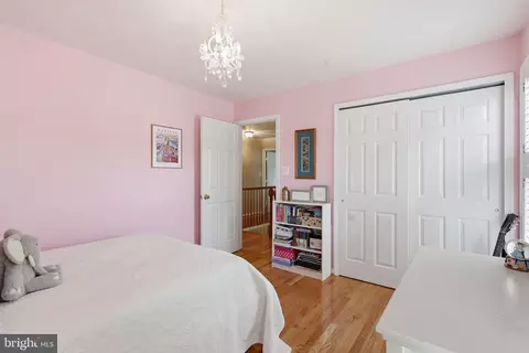 Bedroom - 21495 Tithables Cir, Broadlands, VA 20148 photo 3 of 14