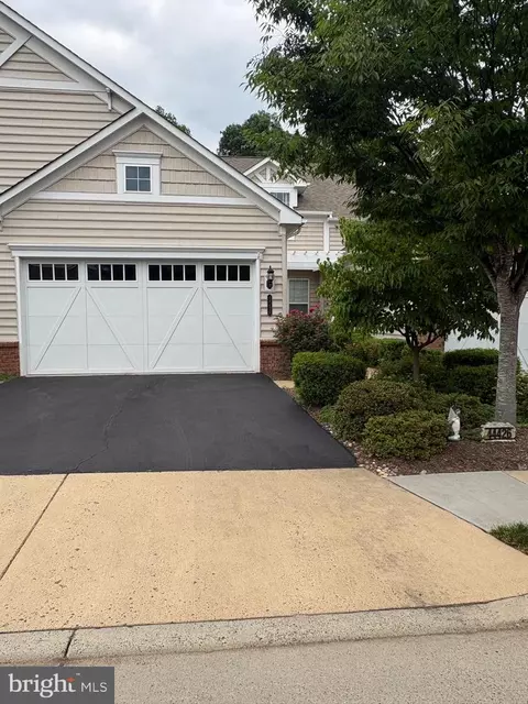 44426 Cruden Bay Dr, Ashburn, VA 20147