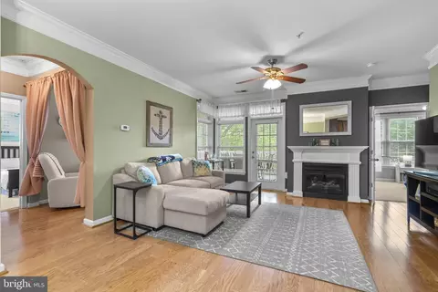 514 Sunset View Ter SE #203, Leesburg, VA 20175