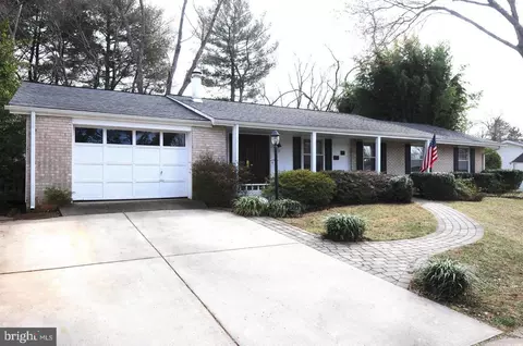 2002 N Amelia St, Sterling, VA 20164