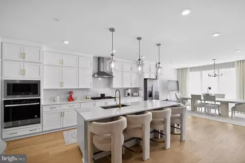 43498 Madison Springs Ter, Ashburn, VA 20148