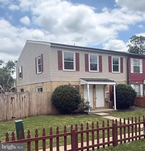 77 Hancock Pl NE, Leesburg, VA 20176