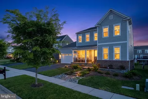 1122 Laconian St SE, Leesburg, VA 20175