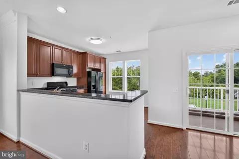 Kitchen - 20580 Hope Spring Ter #204, Ashburn, VA 20147 photo 4 of 4