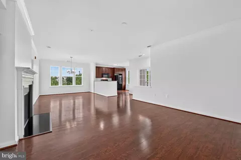 Living - 20580 Hope Spring Ter #204, Ashburn, VA 20147 photo 6 of 7