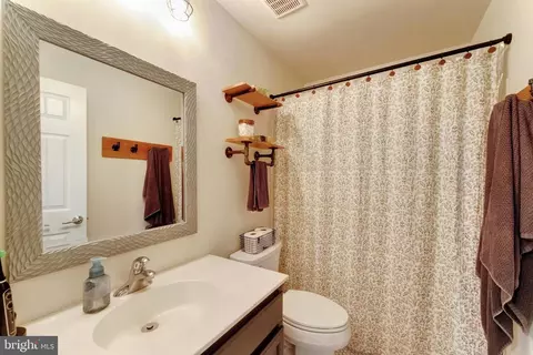 42703 Wilmar Sq, Broadlands, VA 20148 photo 16