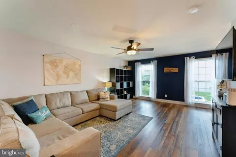 42703 Wilmar Sq, Broadlands, VA 20148 photo 3
